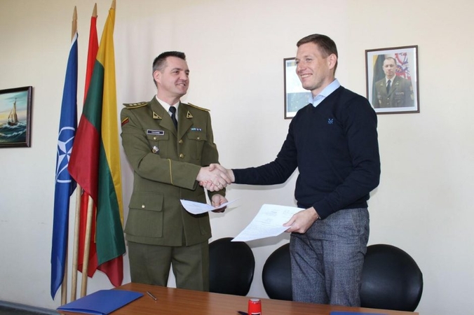 „Stumbras“ bendradarbiaus su Lietuvos kariuomene