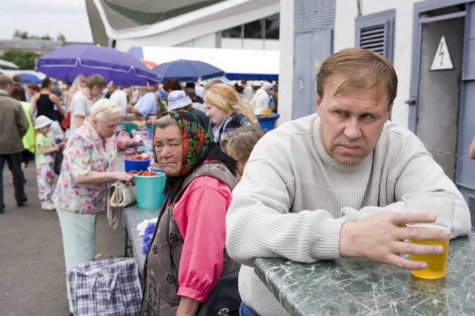 Baltarusija alkoholizmo problemą spręs panašiai kaip Lietuva
