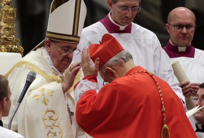 Popiežius Pranciškus, stebint jo pirmtakui, paskyrė 19 naujų kardinolų