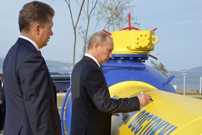 Europa savo noru lenda į „Gazprom“ kilpą