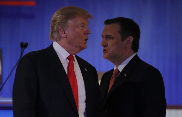Respublikonų debatuose D. Trumpas ir T. Cruzas metė vienas kitam pirštinę