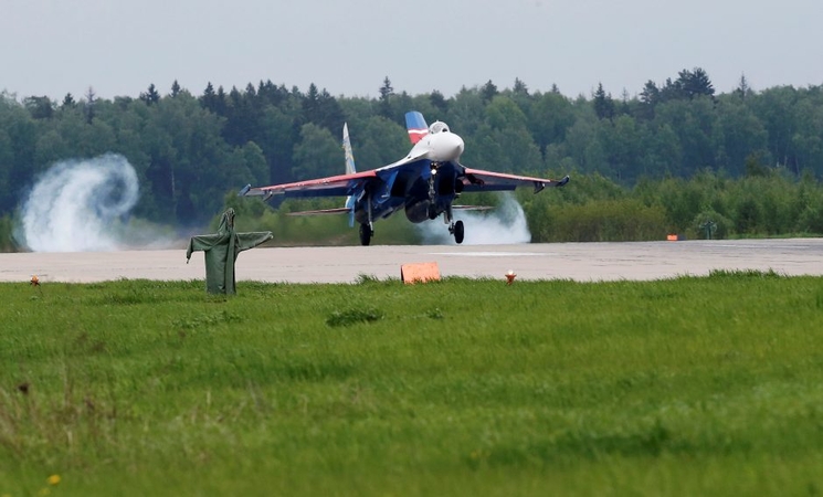 Rusijos naikintuvas virš Baltijos jūros lydėjo JAV bombonešį