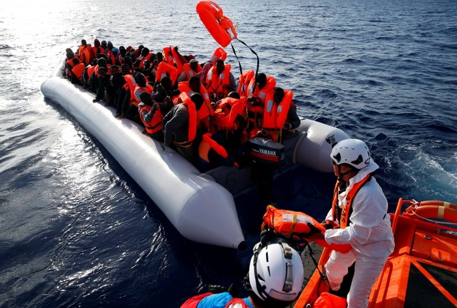 Viduržemio jūroje per penkias dienas išgelbėta 8 tūkst. migrantų
