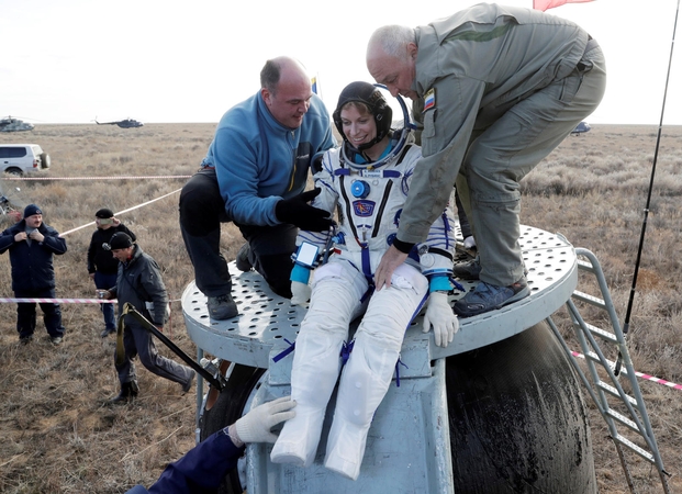 JAV, Rusijos ir Japonijos astronautai saugiai grįžo į Žemę