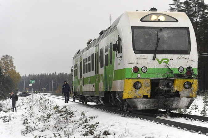 Suomijoje – traukinio ir kariuomenės visureigio avarija, yra žuvusiųjų
