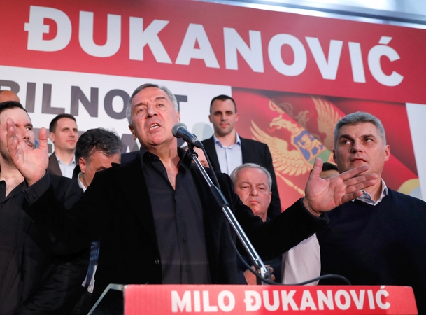 Provakarietiškasis M. Djukanovičius vėl išrinktas Juodkalnijos prezidentu 