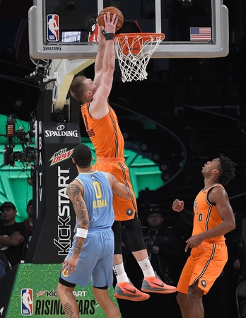 D. Sabonis NBA Kylančių Žvaigždžių rungtynėse pelnė 13 taškų