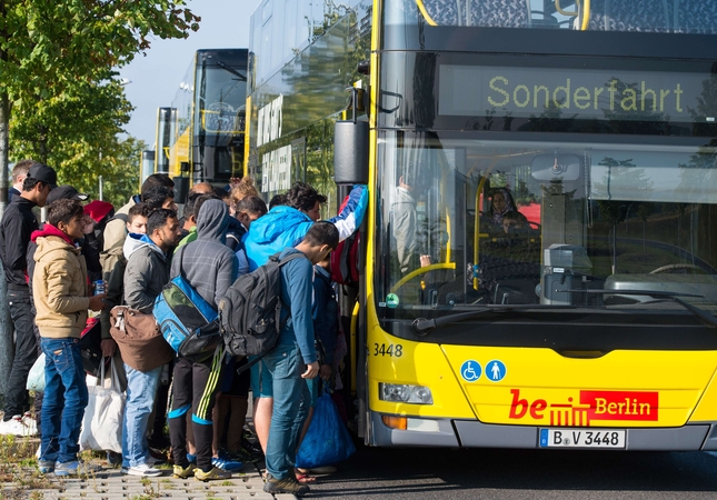 Europos laikraščiai ragina imtis veiksmų dėl pabėgėlių krizės