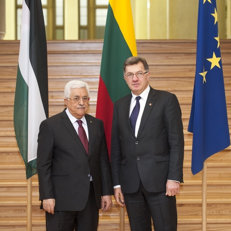M. Abbasas Vilniuje: Izraelis iš taikos derybų sėkmės gaus daugiau nei Palestina