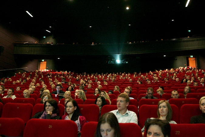 Konkurencijos taryba atliks papildomą tyrimą dėl kino teatrų susitarimų