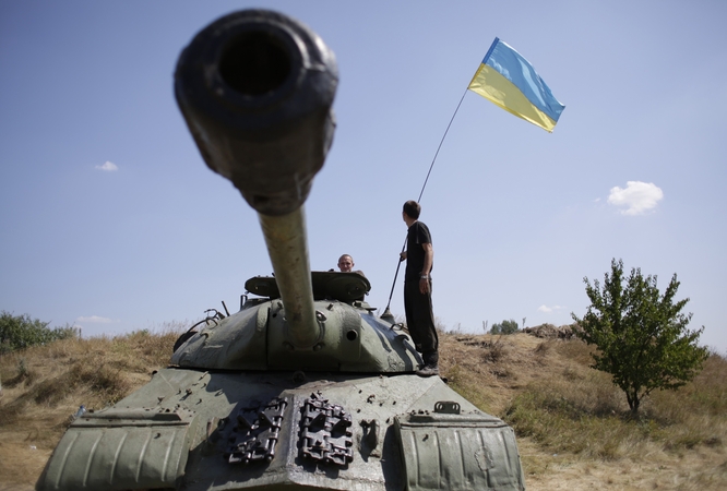 Ukrainos savanoriai į kovą eina su trečdaliu ekipuotės