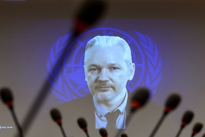 Švedija: „WikiLeaks“ įkūrėjo arešto orderis liko galioti