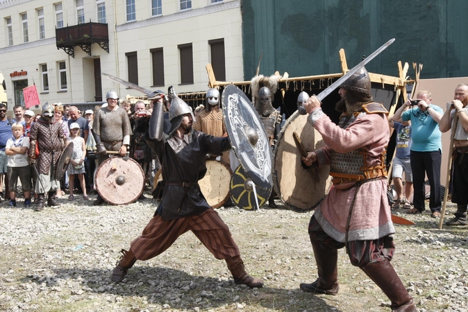 Uostamiestyje žvanga kuršių ir vikingų ginklai