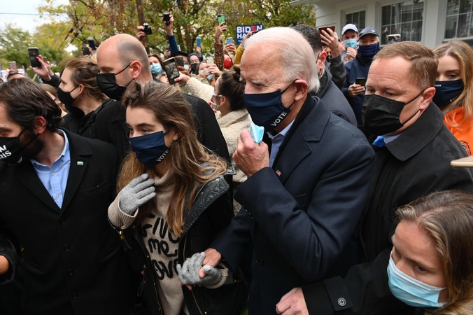J. Bidenas lankosi dviejuose svarbiuose Pensilvanijos miestuose