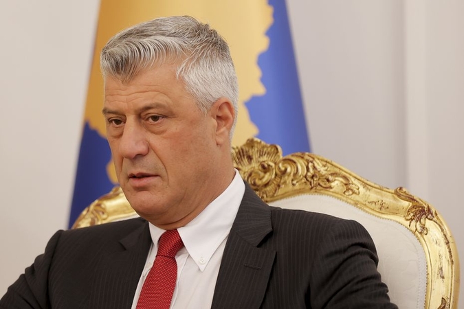 Atsistatydina Kosovo prezidentas