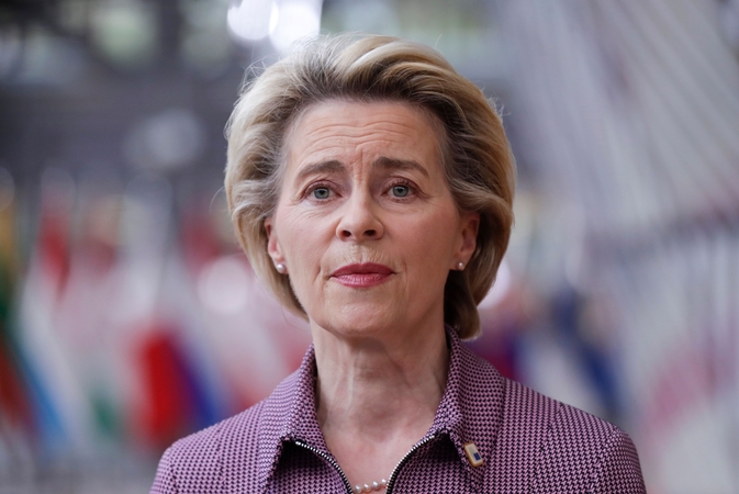 Europos Komisijos pirmininkė izoliuojasi, jos padėjėjui nustačius COVID-19