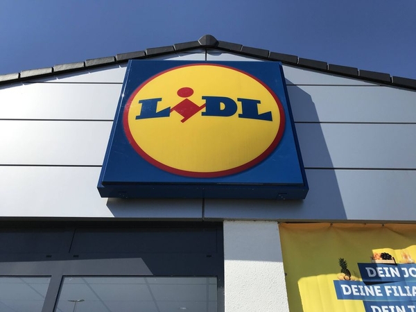 Anglijoje „Lidl“ vištienoje rasta salmonelės bakterijų