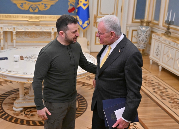 Po Zelenskio susitikimo su Trumpo pasiuntiniu – nei vieno komentaro
