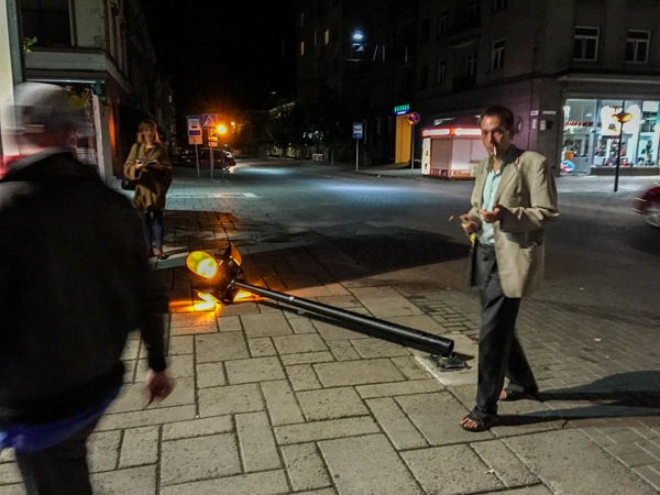 Laisvės alėjoje išvertė šviesoforą