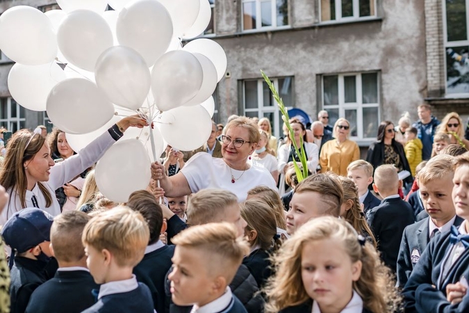 Penkis dešimtmečius pedagoge dirbanti E. Burbienė: didžiausiais iššūkis – būti vaiko vedliu