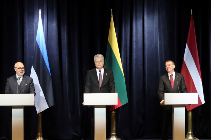 Susitikimas: Prezidentas G. Nausėda vakar Klaipėdoje susitiko su Estijos vadovu A. Karisu ir Latvijos prezidentu E. Rinkevičiumi, prie jų vėliau prisijungė Lenkijos vadovas A. Duda.