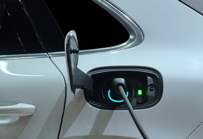 LEA: per kovą Lietuvoje įregistruota daugiau nei 1,1 tūkst. elektromobilių