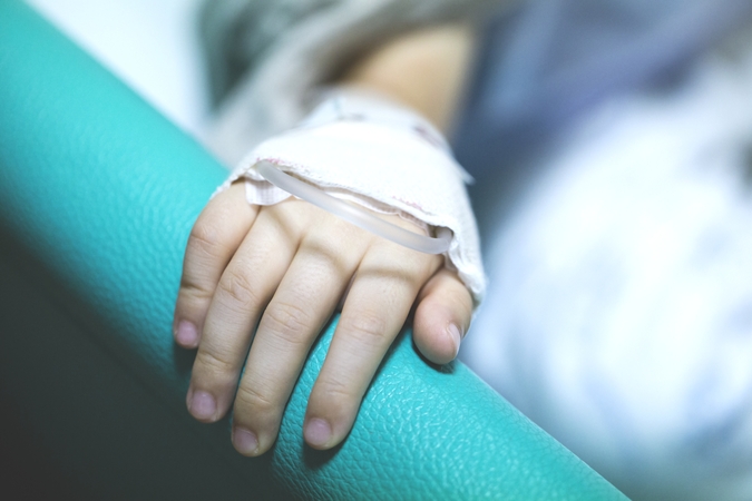 Sunkiu mergaitės sužalojimu kaltinamą vyrą prokuratūra prašo įkalinti 8 metams