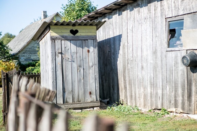 Naujoji Vilnia – tarsi Viduramžiuose: nuotekų tvarkymas verčia aiktelėti