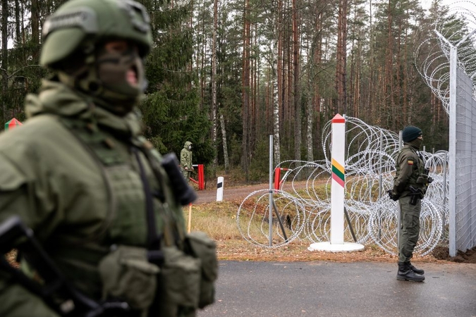 Praėjusią parą Baltarusijos pasienyje apgręžta dvylika migrantų