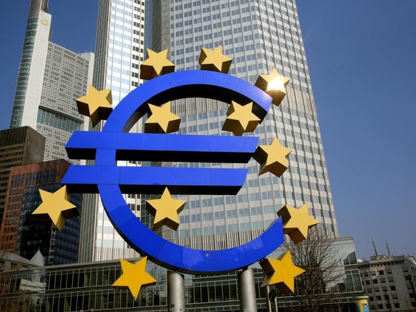 Ekspertai: Europos Centrinio Banko sprendimai gali sulėtinti ekonomikos augimą
