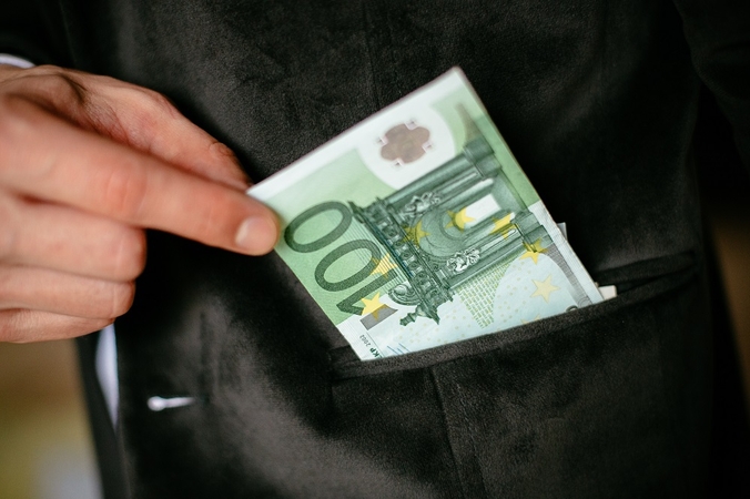 Trims Šiaulių apskrities gydytojams ir dvylikai pacientų pareikšti įtarimai dėl kyšininkavimo