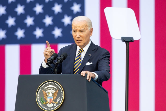 J. Bidenas