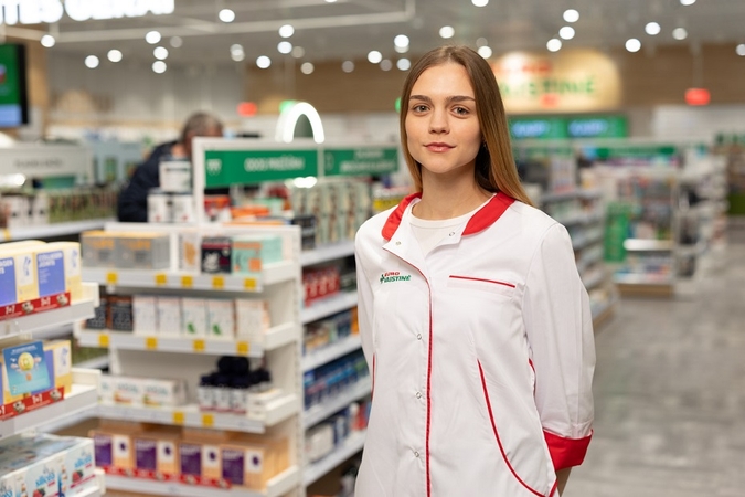 „Eurovaistinės“ vaistininkė Aistė Vaicekauskaitė.