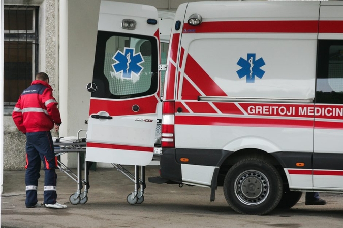 Radviliškio rajone – baisi avarija: medikų rankose atsidūrė penki žmonės