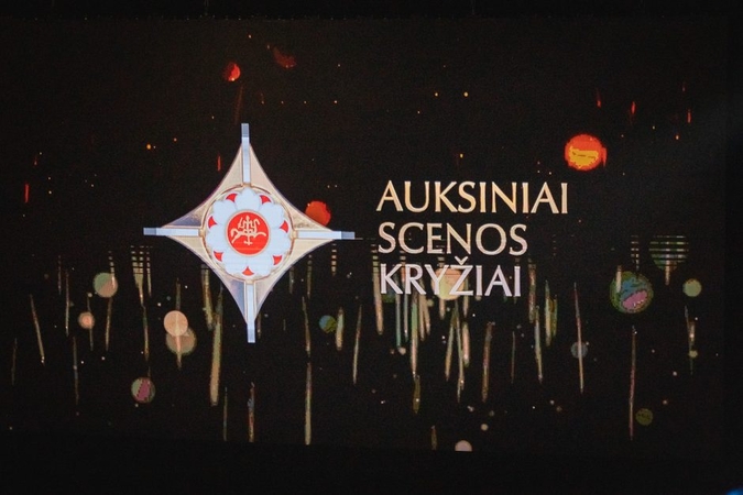 „Auksinių scenos kryžių“ ceremonijoje – spektaklio „Dėdė Vania“ kūrėjų triumfas