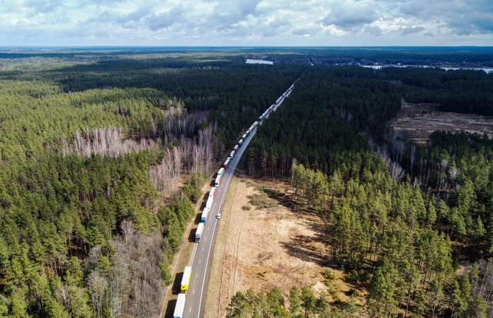 Vilkikų eilės Lietuvos–Baltarusijos pasienyje toliau nemažėja