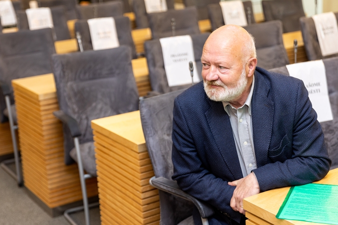 Liberalai ir „laisviečiai“ atsitraukė nuo ketinimų steigti koalicinę tarybą