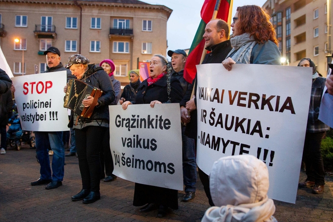 Vaiko paėmimas iš tėvų: siūlo tam tikrų pakeitimų