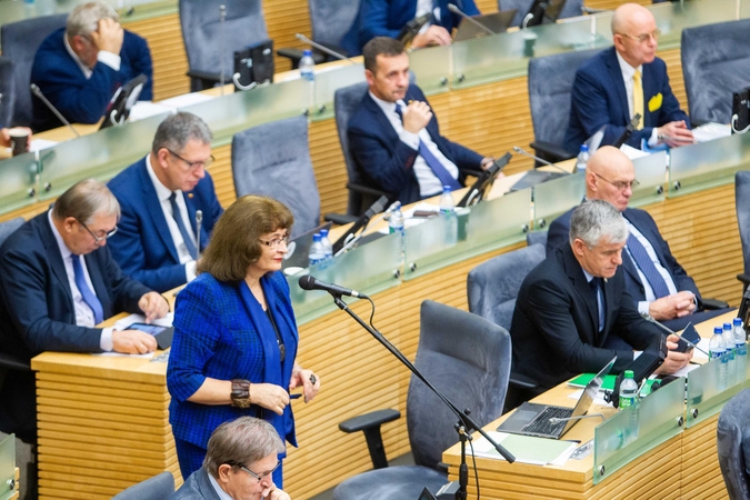 Seimas planuoja nuotoliniu būdu rengti ir plenarinius posėdžius