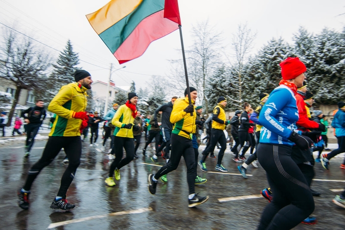 Tradiciniame bėgime „Gyvybės ir mirties keliu“ dalyvavo ir diplomatai