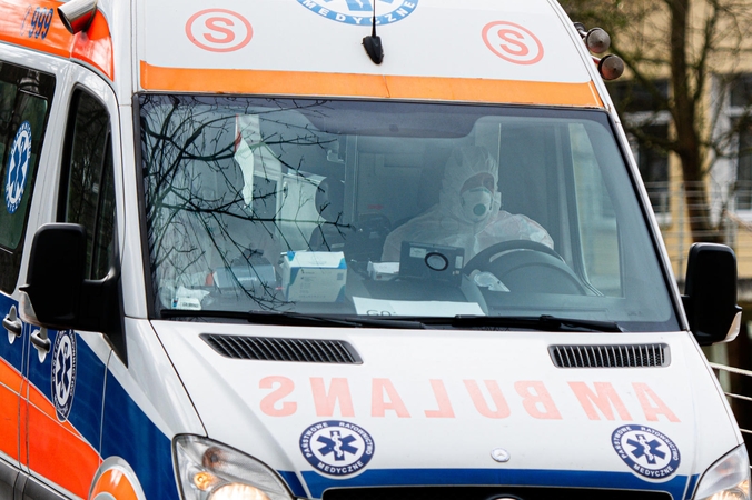 Lenkijoje koronaviruso aukų padaugėjo iki 22