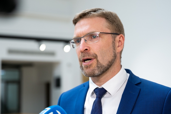 Seime skinasi kelią idėja valstybės sektoriuje įdarbinti daugiau neįgaliųjų