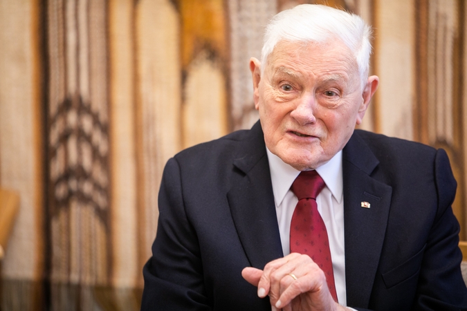 Prezidentas V. Adamkus mini garbingą 96-ąjį gimtadienį