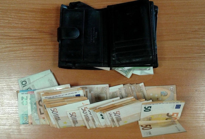 Kėdainiai: girtumo rekordininkas policijai pasiūlė įspūdingą kyšį