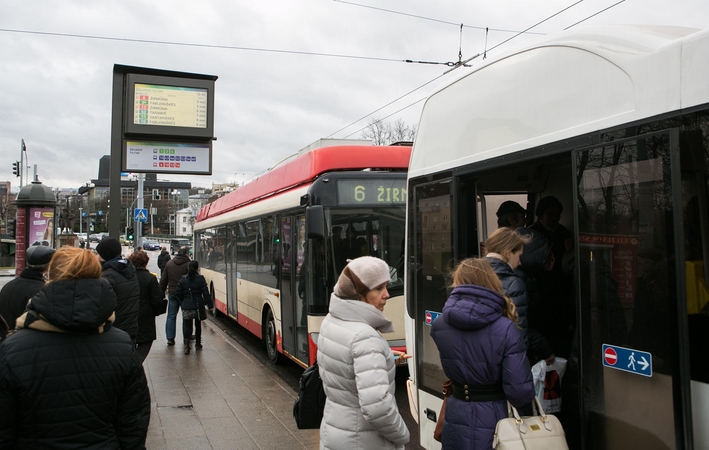 Siūlo įteisinti transporto lengvatą sergantiesiems onkologinėmis ligomis