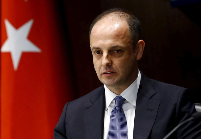 Turkija atleido prezidentui neįtikusį centrinio banko vadovą