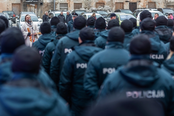 Ministrai: statutinių tarnybų ir kariuomenės bendradarbiavimas stiprins šias pajėgas