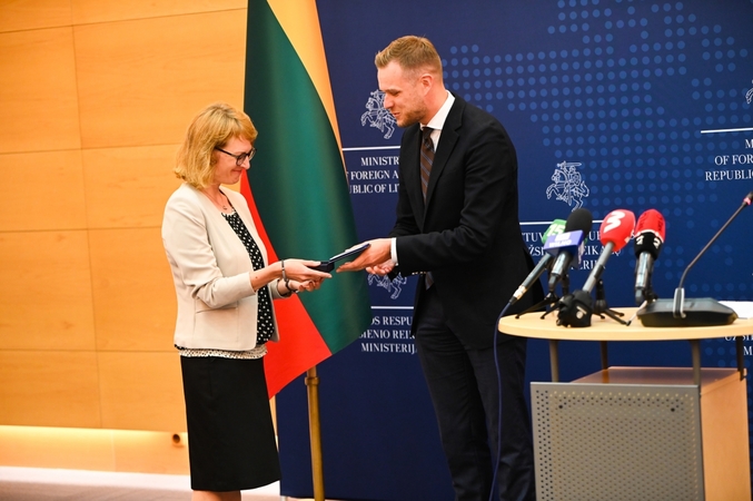 Afganistaniečius gelbėti padėjusi diplomatė: neturėjome laiko bijoti