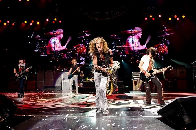 „Aerosmith“ Vilniaus „Siemens“ arenoje siautės kaip stadione