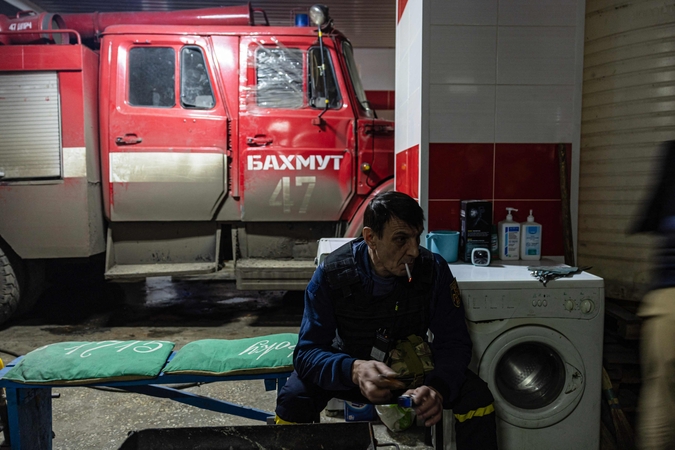 „Daug skausmo“: ugniagesių kova Ukrainos fronto linijoje